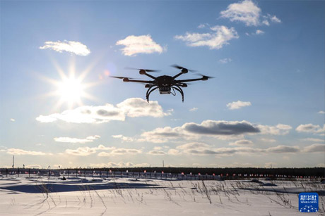 搭载超低温高比能锂电池的六旋翼无人机在零下36摄氏度环境中进行试飞