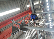 南仁东操作小飞人到达施工节点体验技术过程