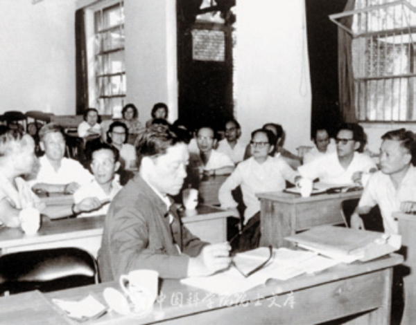 1981年，午夜av
技术科学部组织相关领域的学部委员评议金属研究所